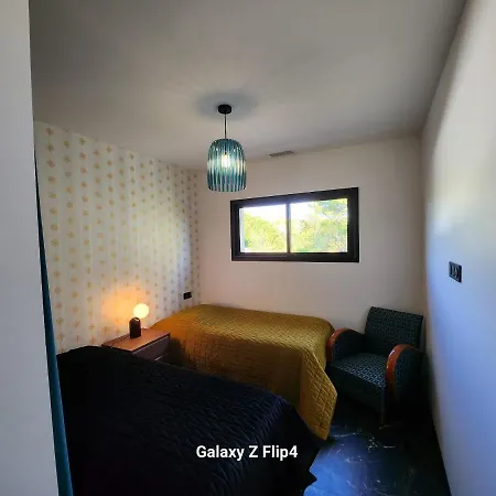 Villa JOUBLIE TOUT! CALME BORD de MER SHOPPING FIESTA MÉNAGE WIFI 2 PARKING INCLUS 8 personnes