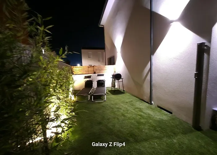 Joublie Tout! Clim Calme Bord De Shopping Activites Wifi 2 Parking Menage Inclus 8 Personnes *