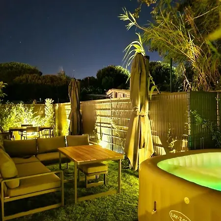 Joublie Tout! Calme Bord Shopping, Menage Linge Wifi 2 Parking Inclus 8 Personnes Villa