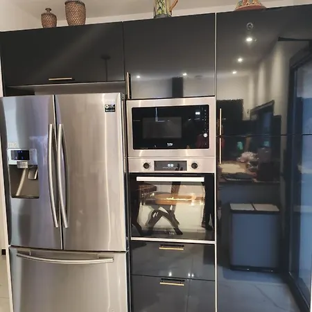 Joublie Tout! Calme Bord Shopping, Menage Linge Wifi 2 Parking Inclus 8 Personnes *