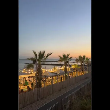 Joublie Tout! Clim Calme Bord De Mer Shopping Activites Wifi 2 Parking Menage Inclus 8 Personnes