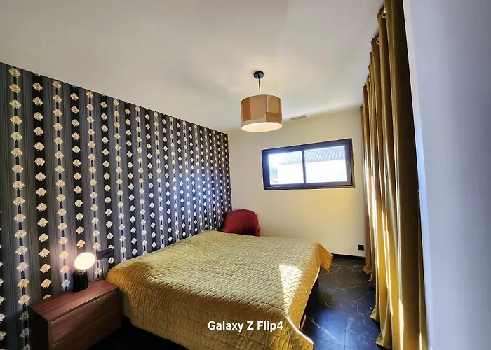 Joublie Tout! Clim Calme Bord De Shopping Activites Wifi 2 Parking Menage Inclus 8 Personnes Villa